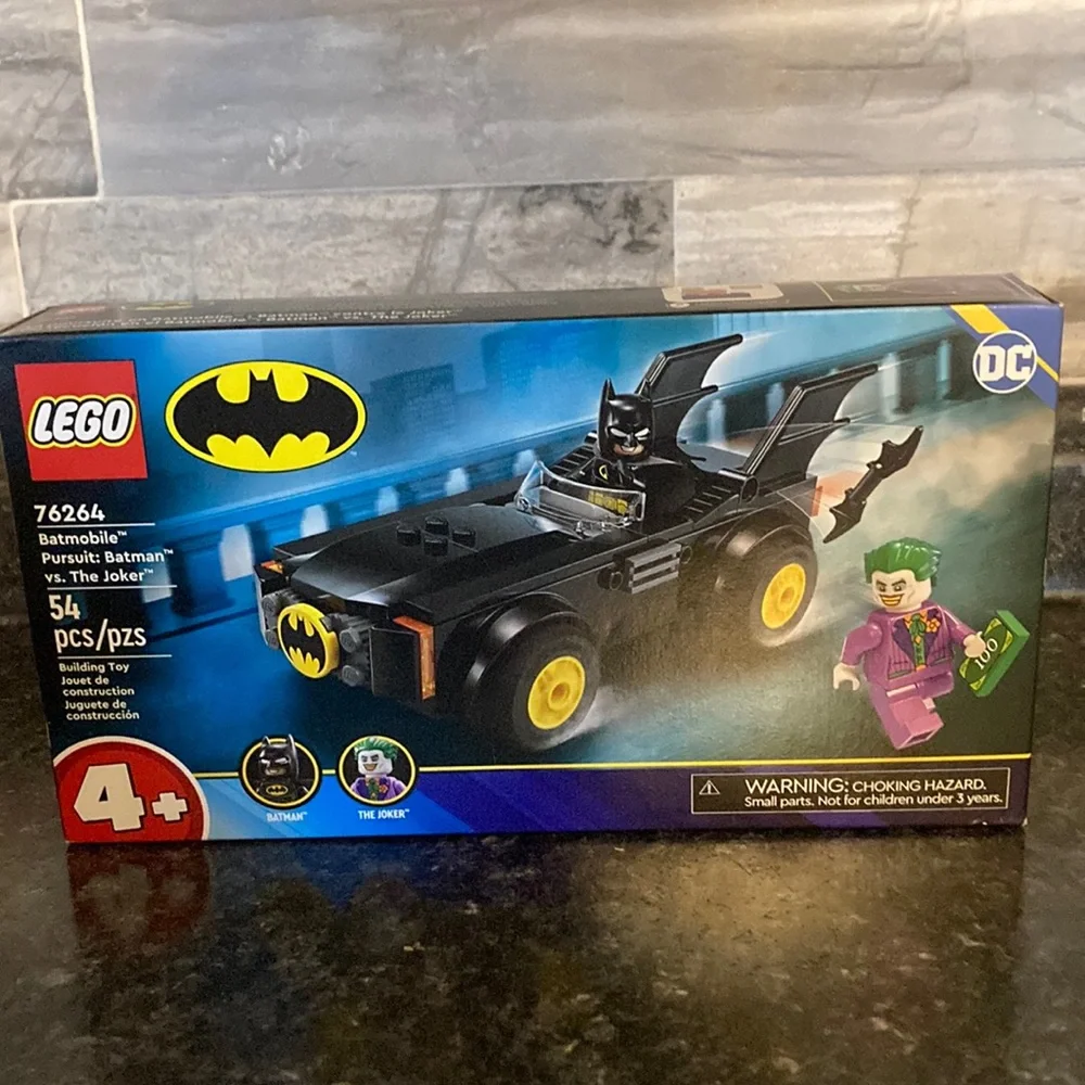 LEGO Batman Batmobile Pursuit Toy - Black and Yellow